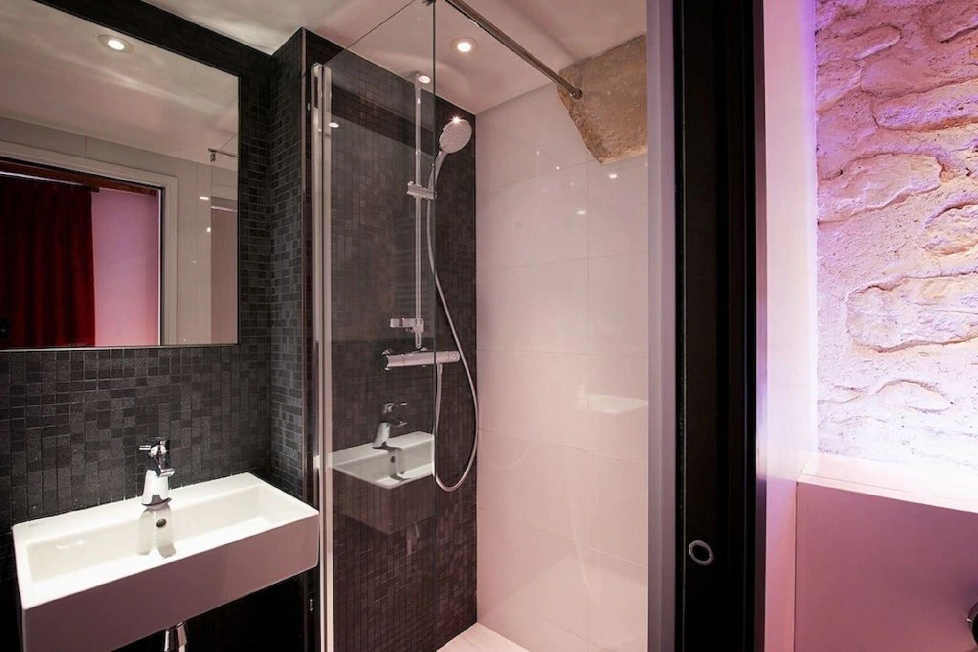 Hotel Le Clos De Notre Dame Paris Exterior photo